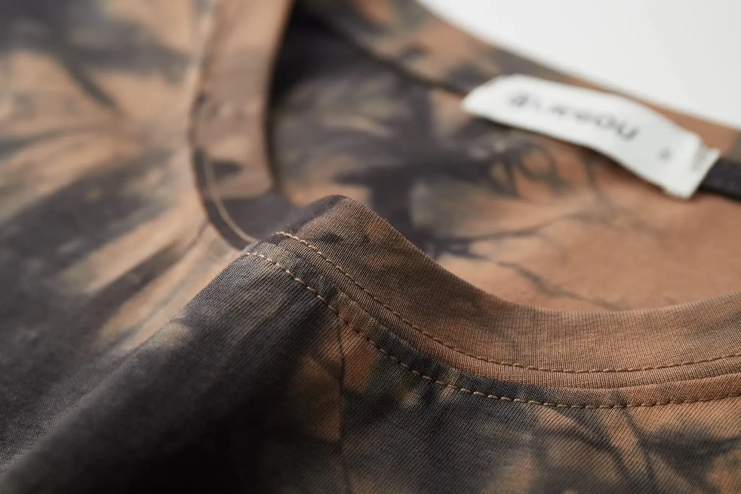 KLIEGOU Mens Hipster Hip Hop Ripped Round Hemline Pattern Print T Shirt