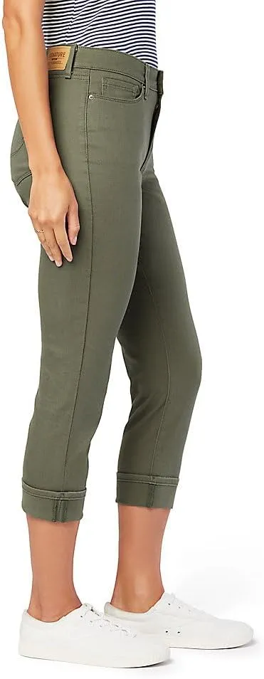 Levi Strauss Signature Gold Women's Mid-Rise Slim Fit Capris (Available in Plus Size)
