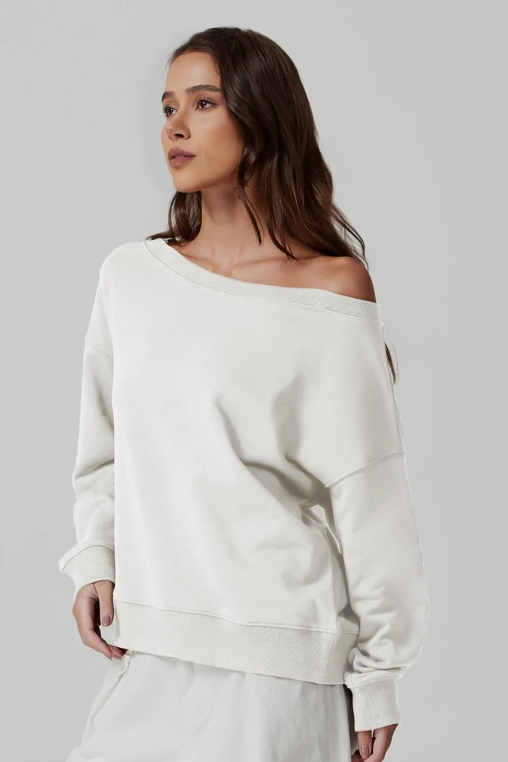 QINSEN Womens Oversized Sweatshirt Long Sleeve Off The Shoulder Pullover Casual Comfy Fall Outfits