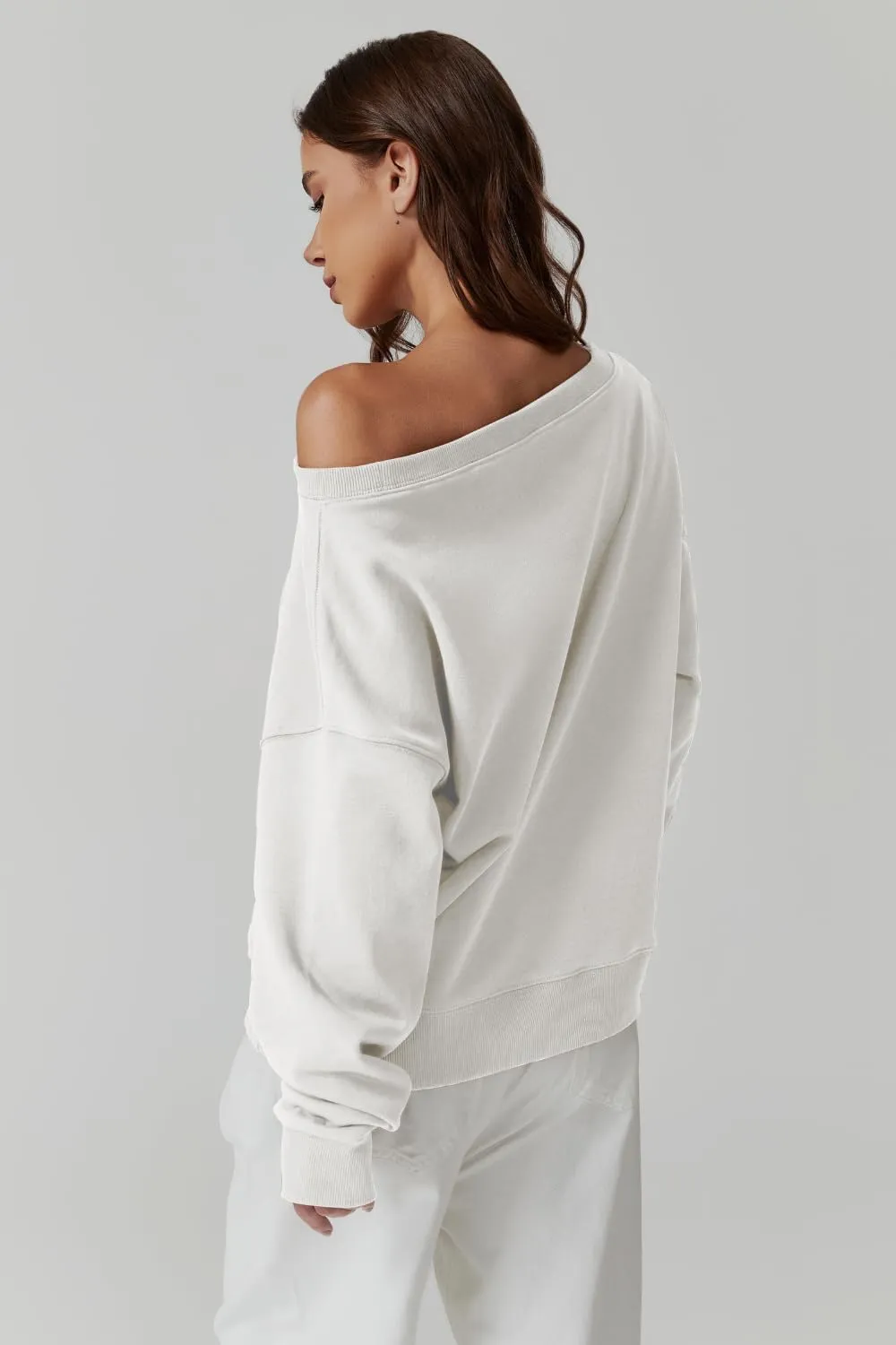 QINSEN Womens Oversized Sweatshirt Long Sleeve Off The Shoulder Pullover Casual Comfy Fall Outfits