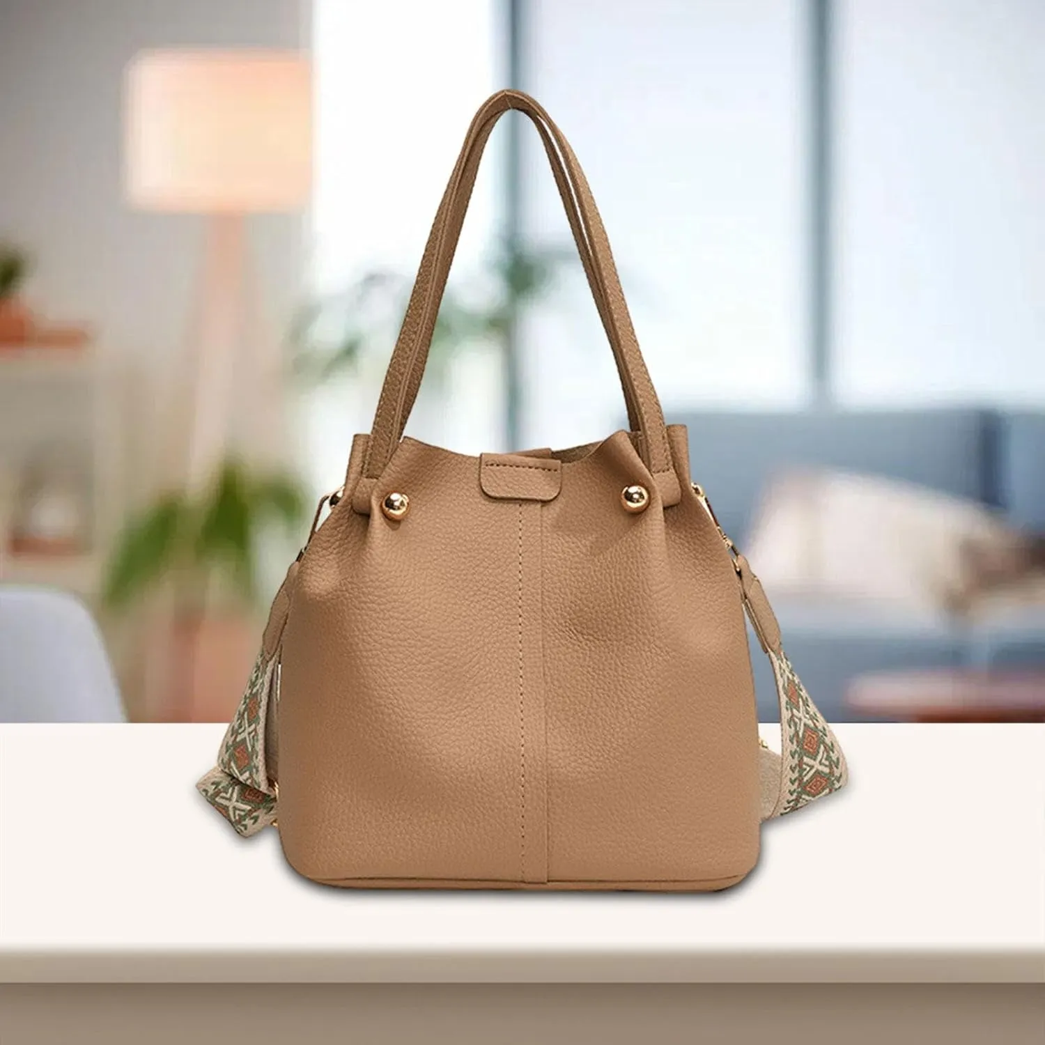 Women Bucket Bag with Adjustable Strap Stylish Ladies Commuting Crossbody Purse